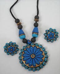 college accessories for girls