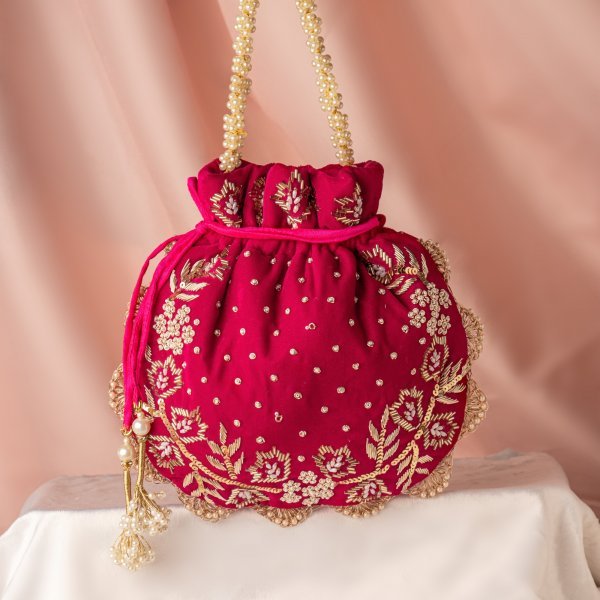 college accessories for girls